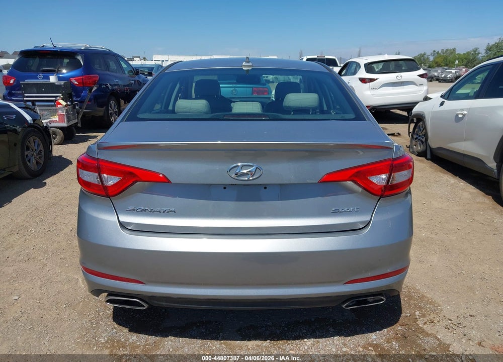 2015 HYUNDAI SONATA SPORT VIN: 5NPE34AF8FH076505