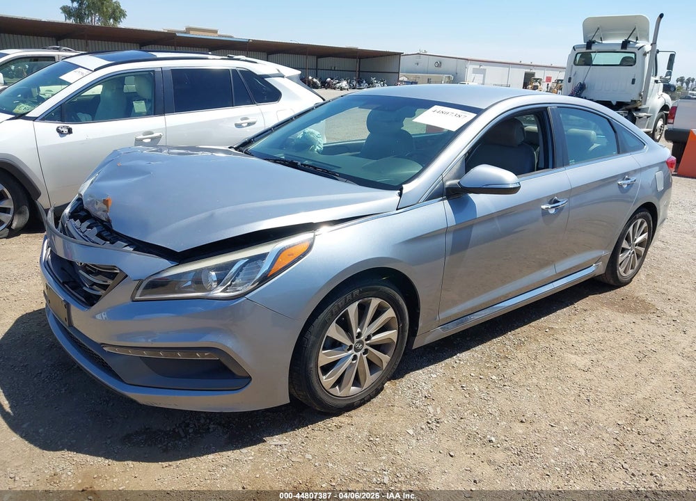 2015 HYUNDAI SONATA SPORT VIN: 5NPE34AF8FH076505
