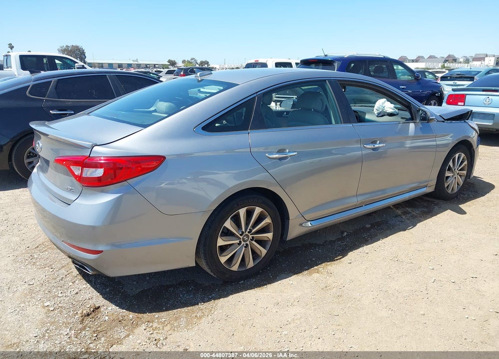 2015 HYUNDAI SONATA SPORT VIN: 5NPE34AF8FH076505