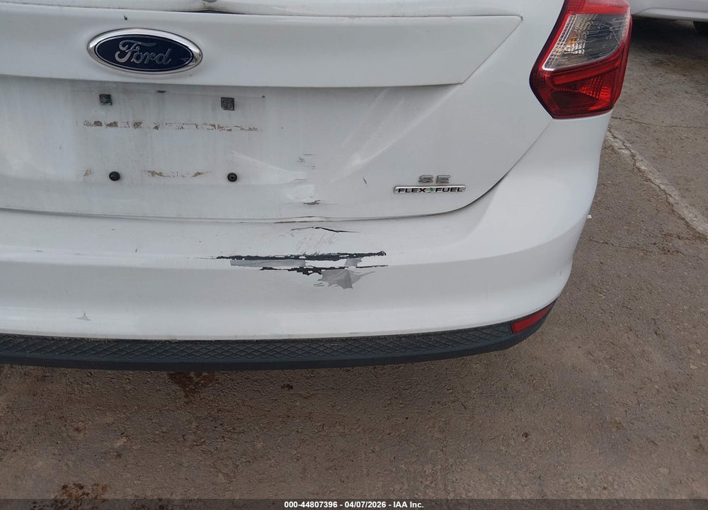 2014 FORD FOCUS SE VIN: 1FADP3K25EL109434