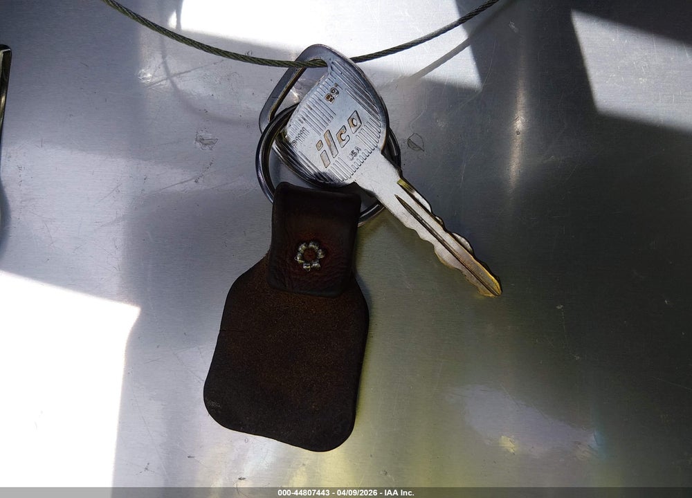 2001 CHEVROLET ASTRO VIN: 1GCDM19W21B136316