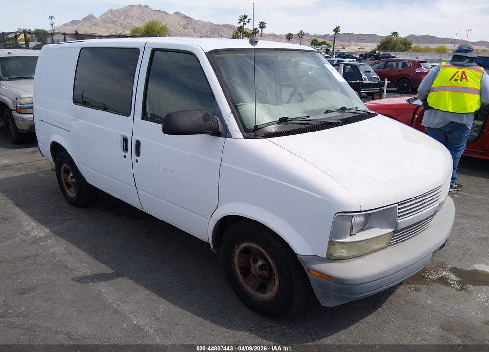 2001 CHEVROLET ASTRO VIN: 1GCDM19W21B136316