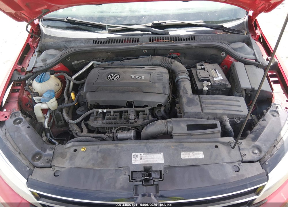 2015 VOLKSWAGEN JETTA 1.8T SE VIN: 3VWD17AJXFM322498