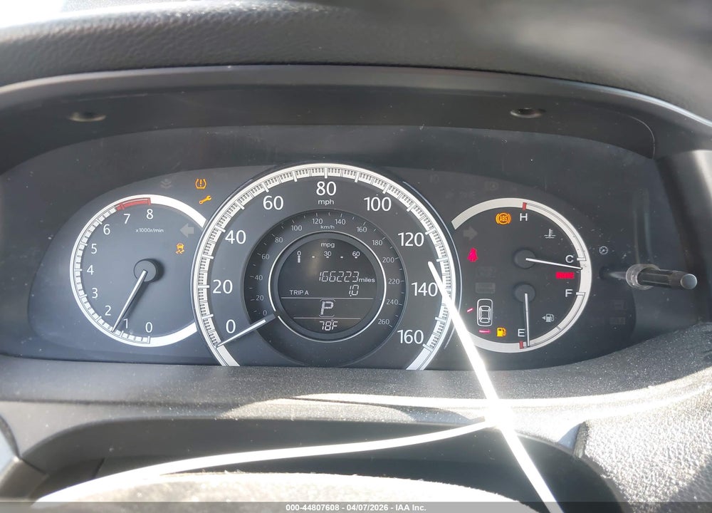 2013 HONDA ACCORD LX VIN: 1HGCR2F34DA142952