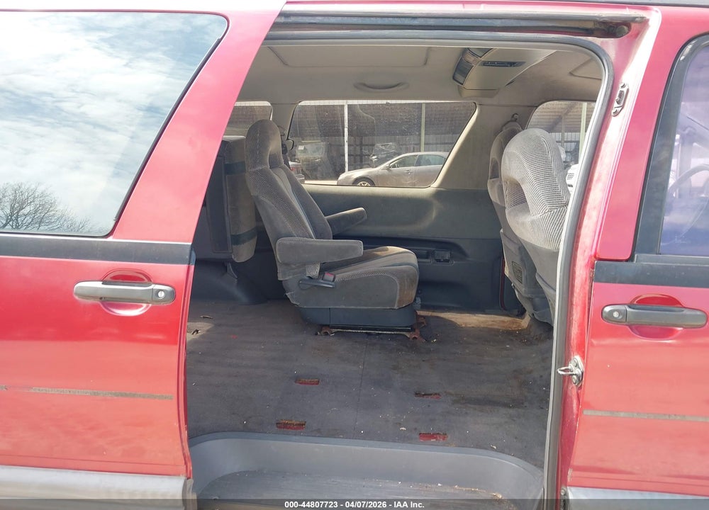 1993 TOYOTA PREVIA LE VIN: JT3AC12R7P1077275