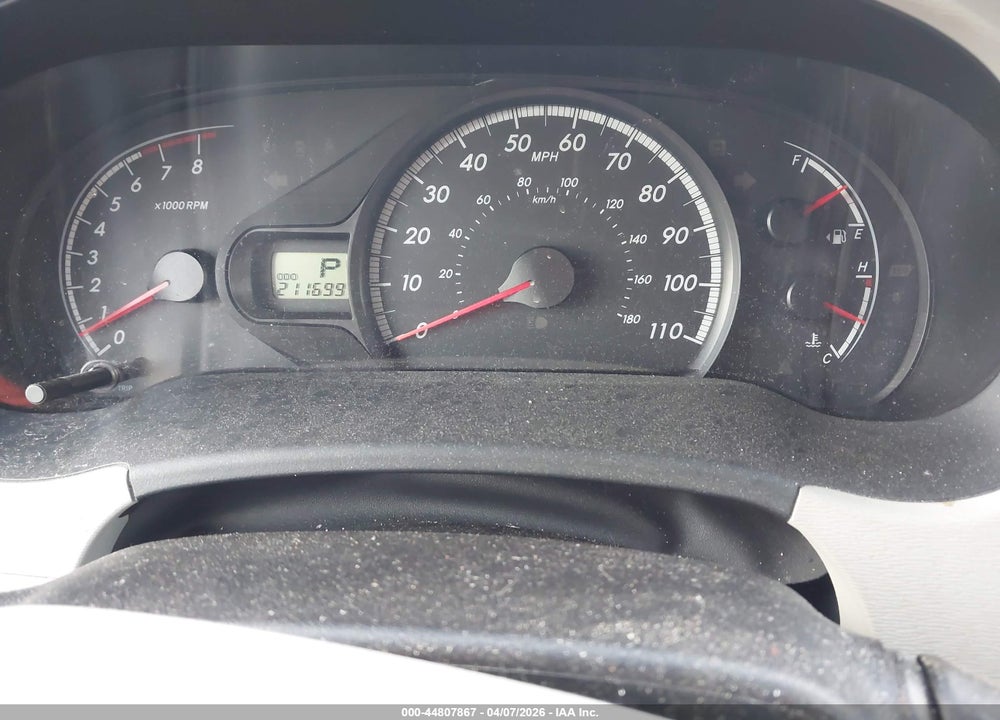 2011 TOYOTA SIENNA LE V6 VIN: 5TDKK3DC8BS103143
