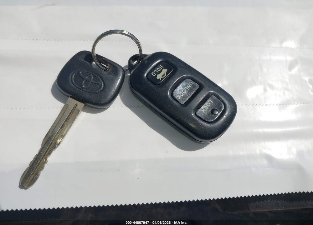 2005 TOYOTA CAMRY LE VIN: 4T1BE32K35U971063