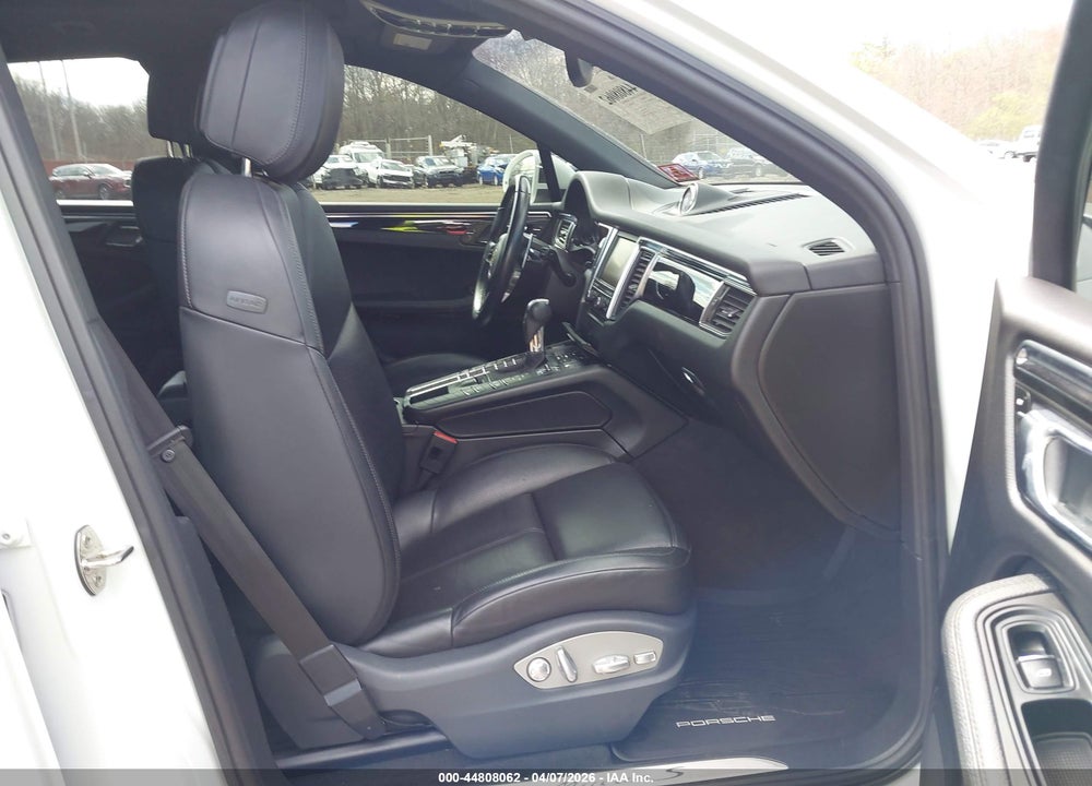 2015 PORSCHE MACAN S VIN: WP1AB2A54FLB71277