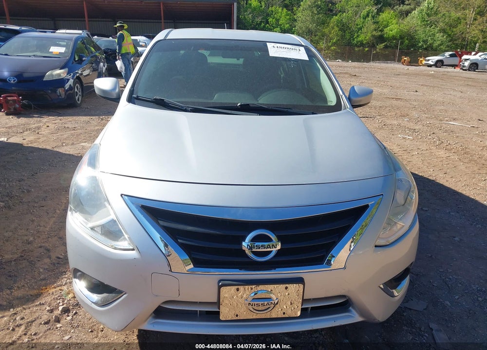 2019 NISSAN VERSA 1.6 S+ VIN: 3N1CN7AP4KL829181