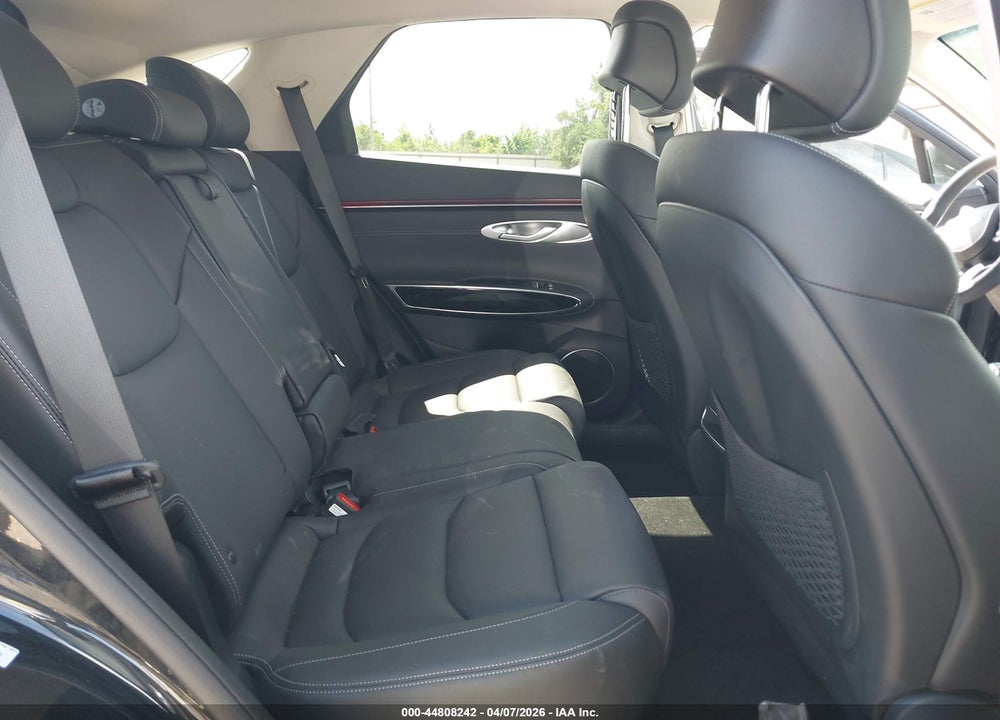 2026 GENESIS GV70 2.5T VIN: KMUMADTB0TU267538