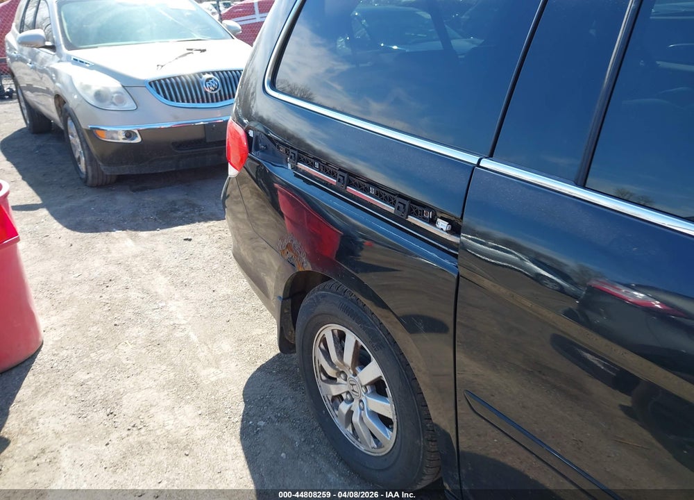 2010 HONDA ODYSSEY EX-L VIN: 5FNRL3H63AB052038