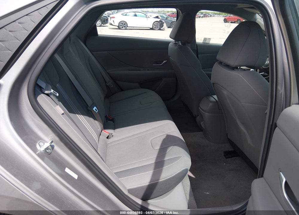 2024 HYUNDAI ELANTRA SEL VIN: KMHLM4DG9RU789816