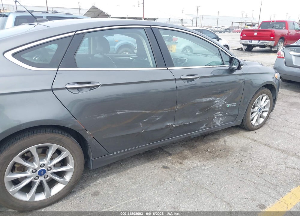 2017 FORD FUSION ENERGI SE LUXURY VIN: 3FA6P0PU2HR329699