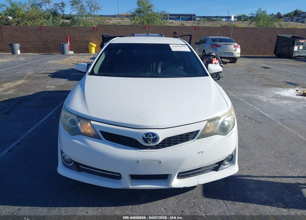 2014 TOYOTA CAMRY SE VIN: 4T1BF1FK1EU459247