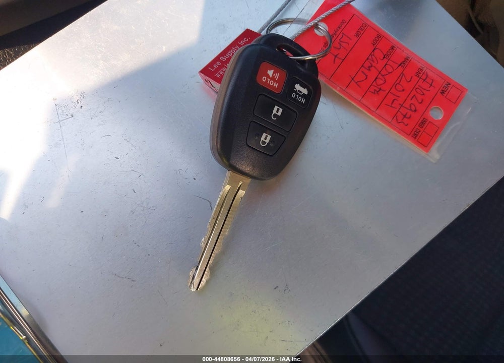 2014 TOYOTA CAMRY SE VIN: 4T1BF1FK1EU459247