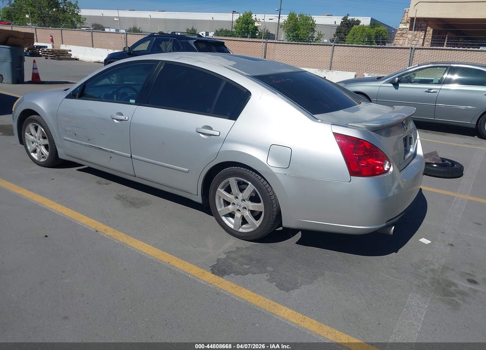 2004 NISSAN MAXIMA 3.5 SL VIN: 1N4BA41E94C891665