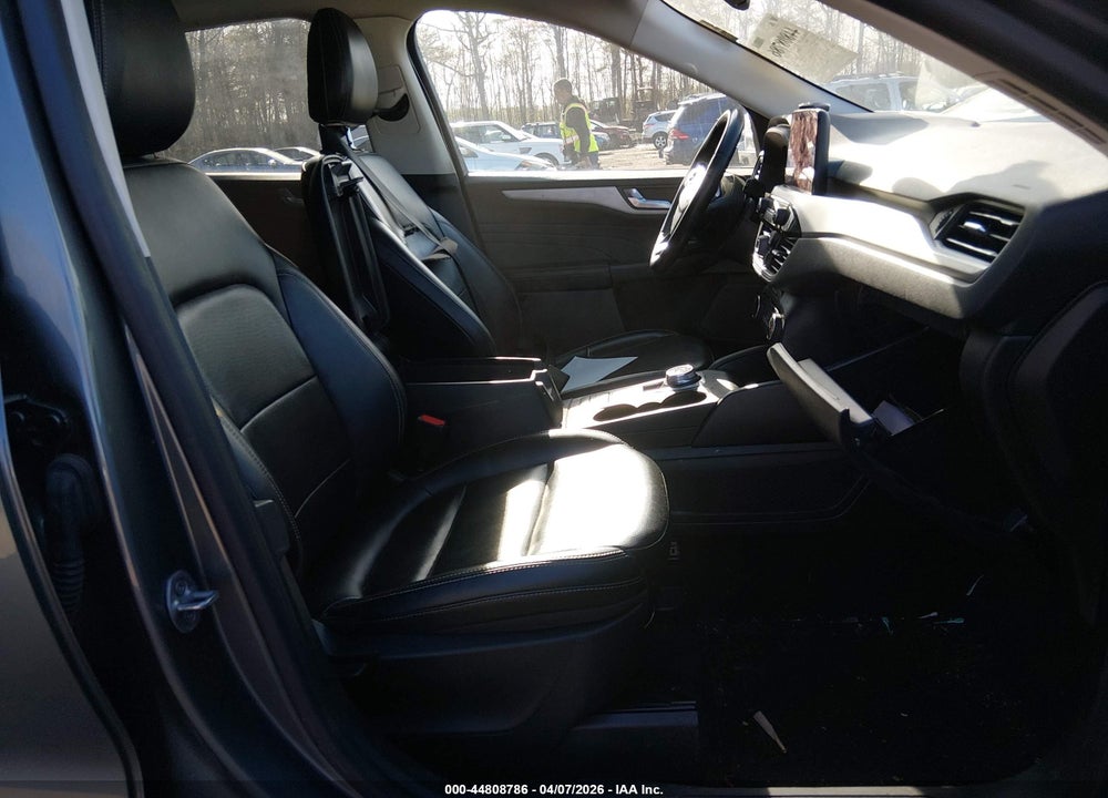 2022 FORD ESCAPE SEL VIN: 1FMCU9H67NUB07038