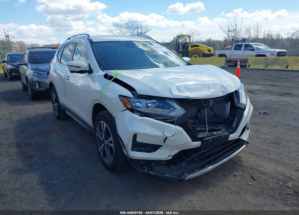 2019 NISSAN ROGUE SV VIN: JN8AT2MV9KW395507