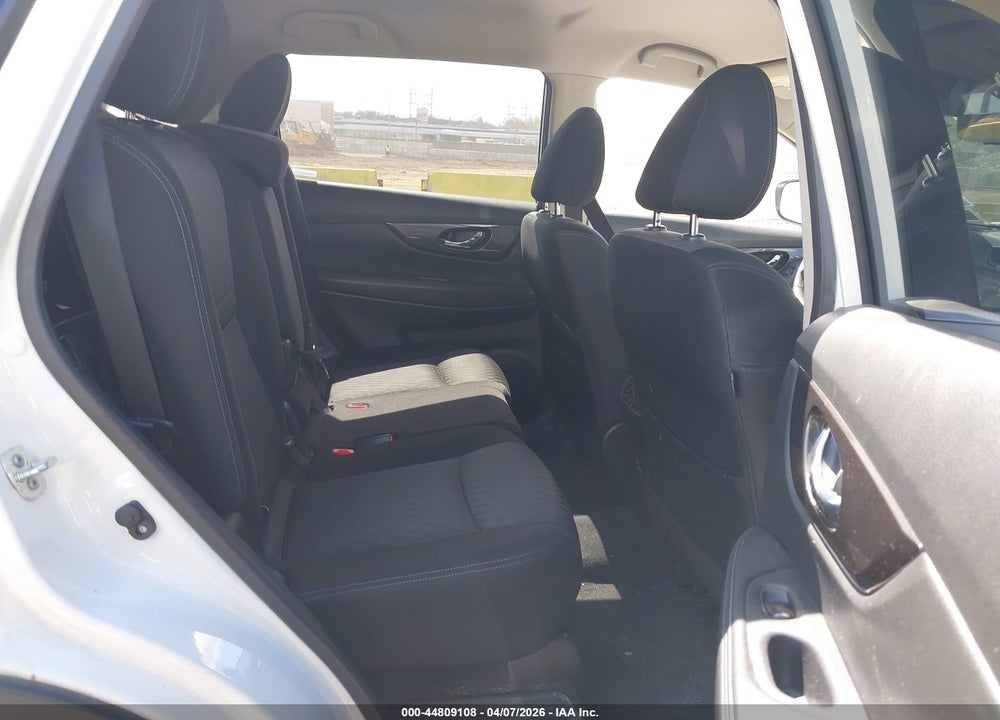 2019 NISSAN ROGUE SV VIN: JN8AT2MV9KW395507