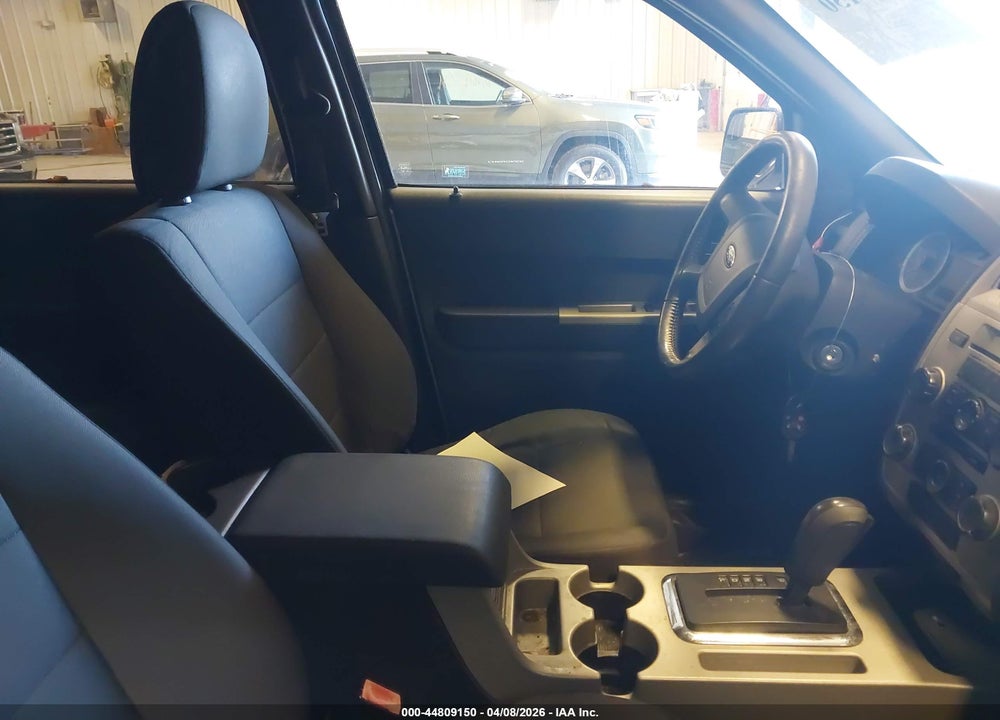 2011 FORD ESCAPE XLT VIN: 1FMCU0DG8BKB80016