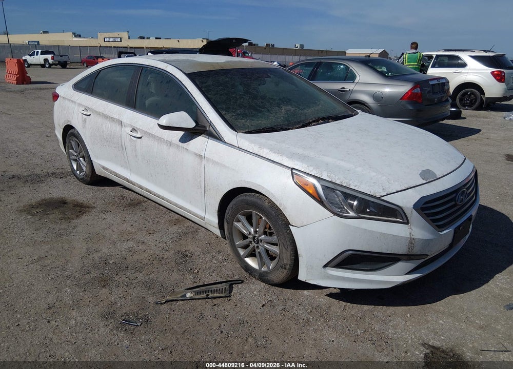 2016 HYUNDAI SONATA SE VIN: 5NPE24AF4GH343174