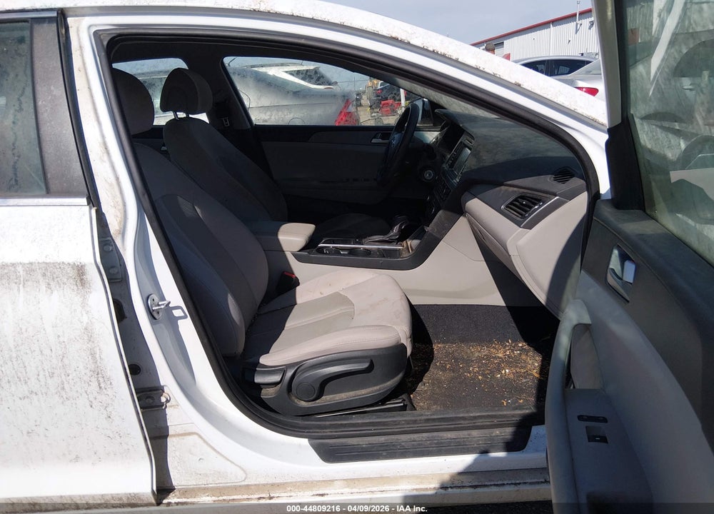 2016 HYUNDAI SONATA SE VIN: 5NPE24AF4GH343174