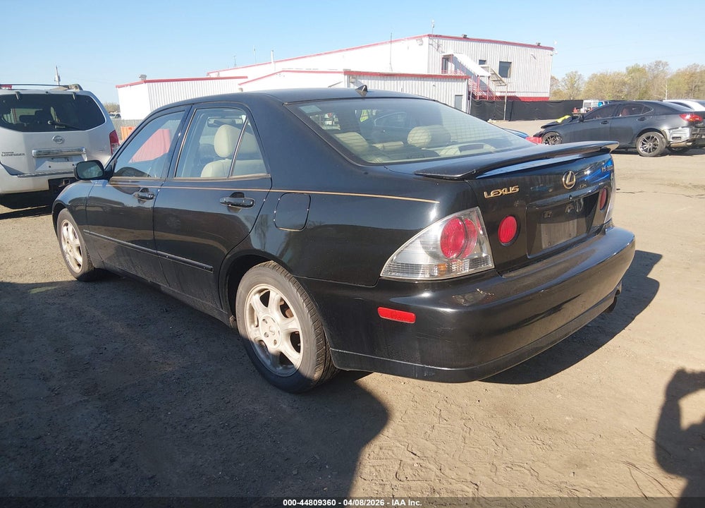 2001 LEXUS IS 300 VIN: JTHBD182610028569
