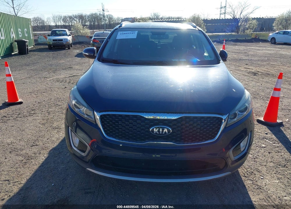 2016 KIA SORENTO 3.3L EX VIN: 5XYPHDA5XGG158858
