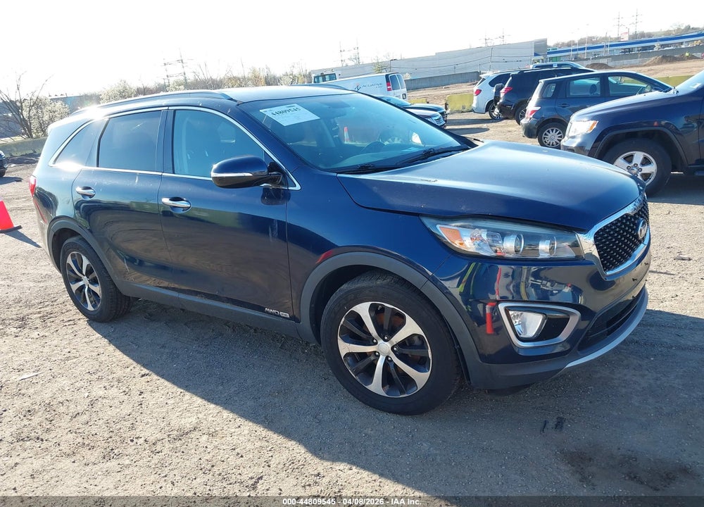 2016 KIA SORENTO 3.3L EX VIN: 5XYPHDA5XGG158858