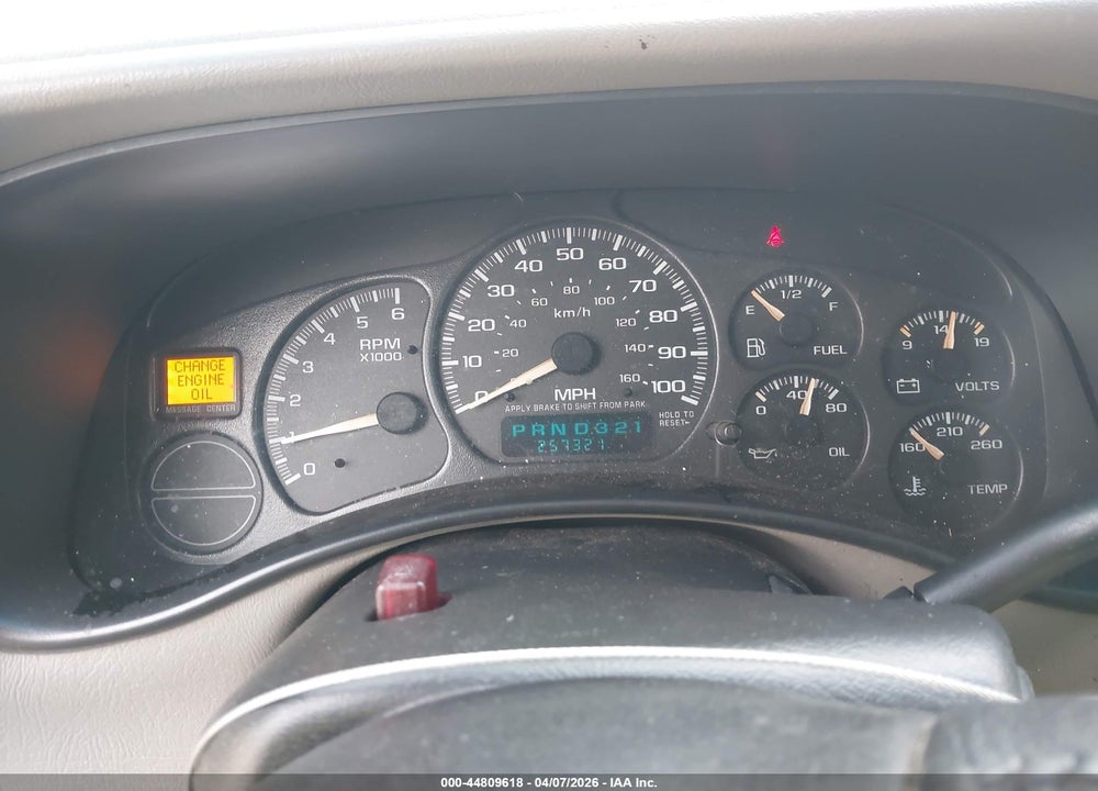 2002 CHEVROLET SUBURBAN 1500 LT VIN: 1GNEC16Z42J240262