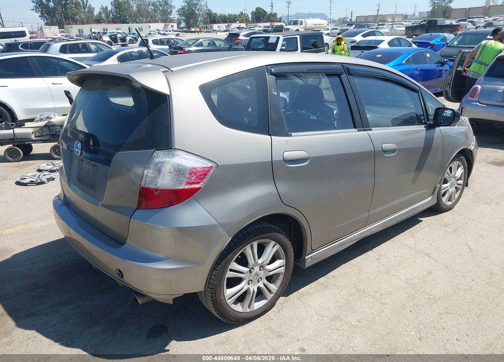 2009 HONDA FIT SPORT VIN: JHMGE88479S073811