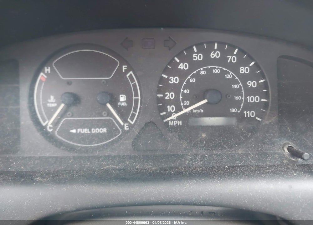 2002 TOYOTA COROLLA CE VIN: 1NXBR12EX2Z640060