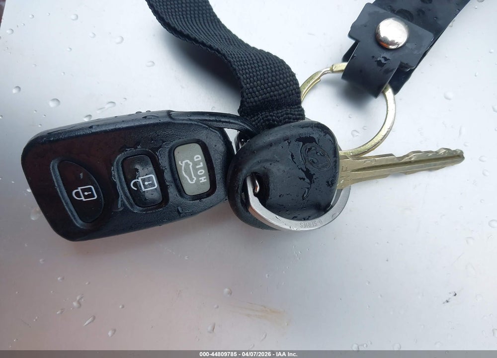 2009 HYUNDAI SONATA LIMITED V6 VIN: 5NPEU46F39H507715