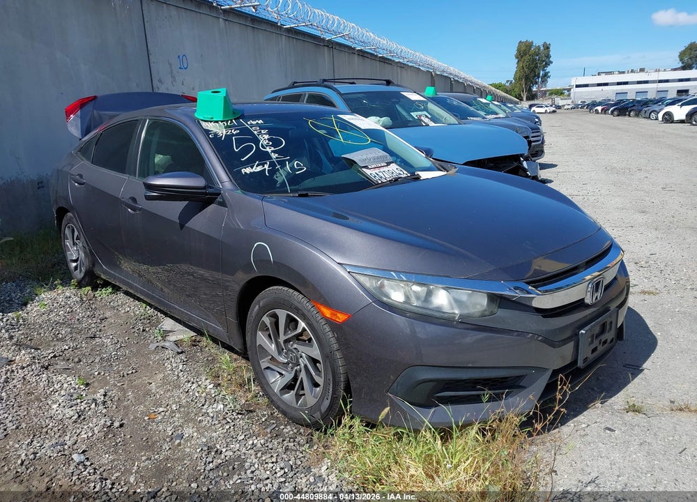 2018 HONDA CIVIC EX VIN: 2HGFC2F72JH517199