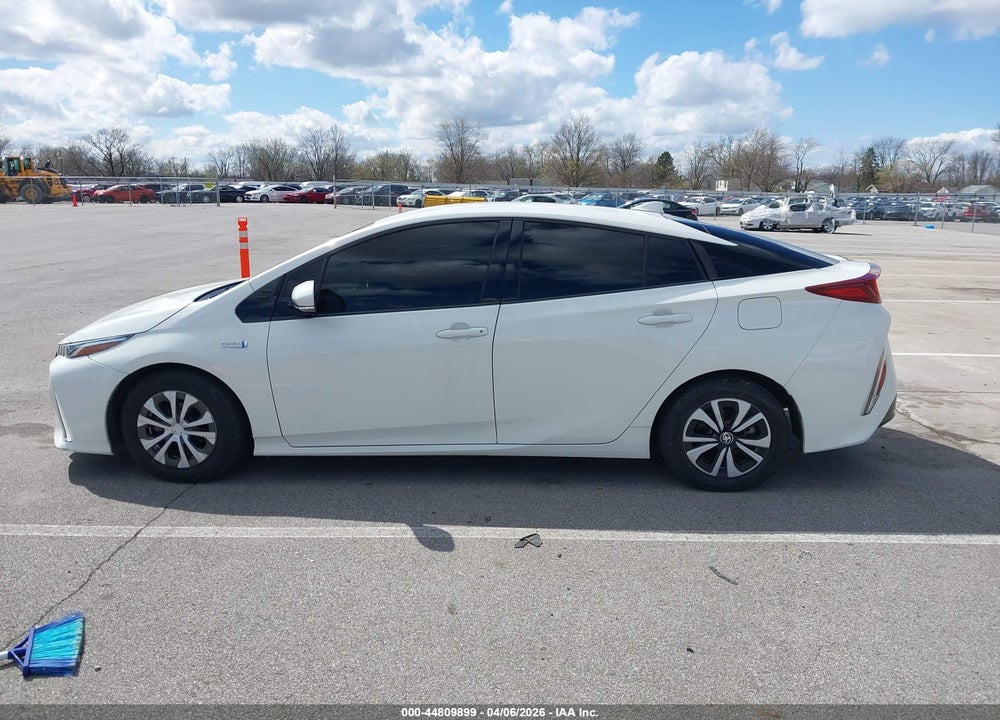 2018 TOYOTA PRIUS PRIME PREMIUM VIN: JTDKARFP9J3091302