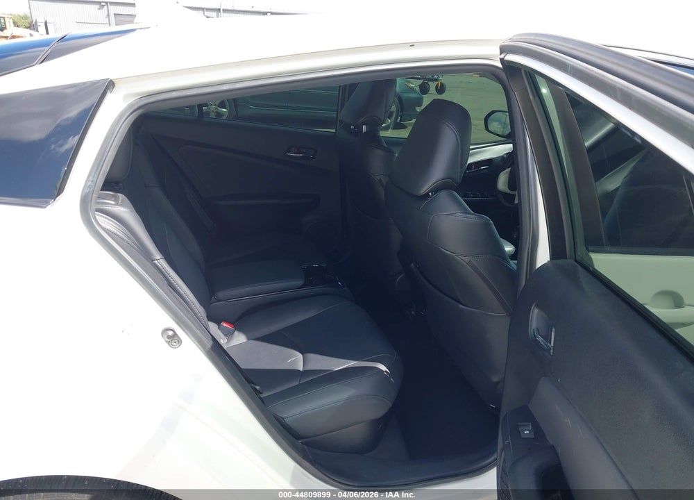 2018 TOYOTA PRIUS PRIME PREMIUM VIN: JTDKARFP9J3091302