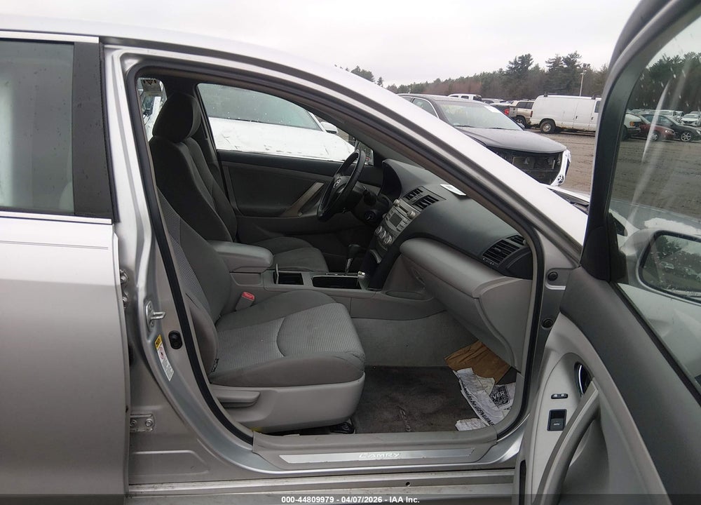 2011 TOYOTA CAMRY SE VIN: 4T1BF3EK8BU145992