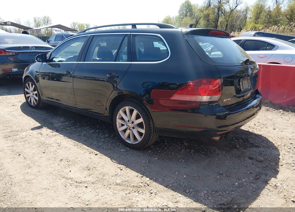 2012 VOLKSWAGEN JETTA SPORTWAGEN 2.0L TDI VIN: 3VWML7AJ9CM713440