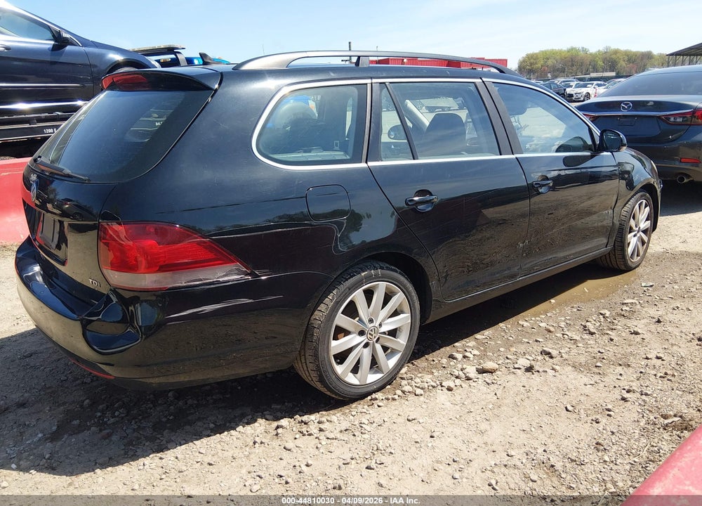 2012 VOLKSWAGEN JETTA SPORTWAGEN 2.0L TDI VIN: 3VWML7AJ9CM713440