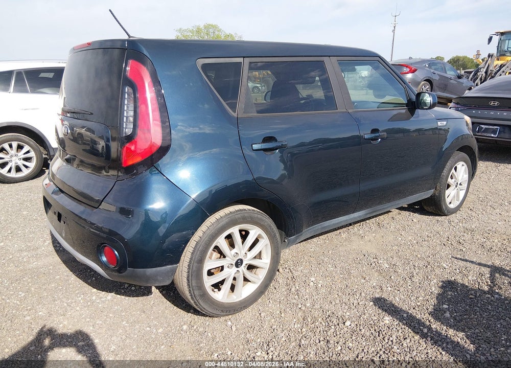 2017 KIA SOUL + VIN: KNDJP3A50H7474965