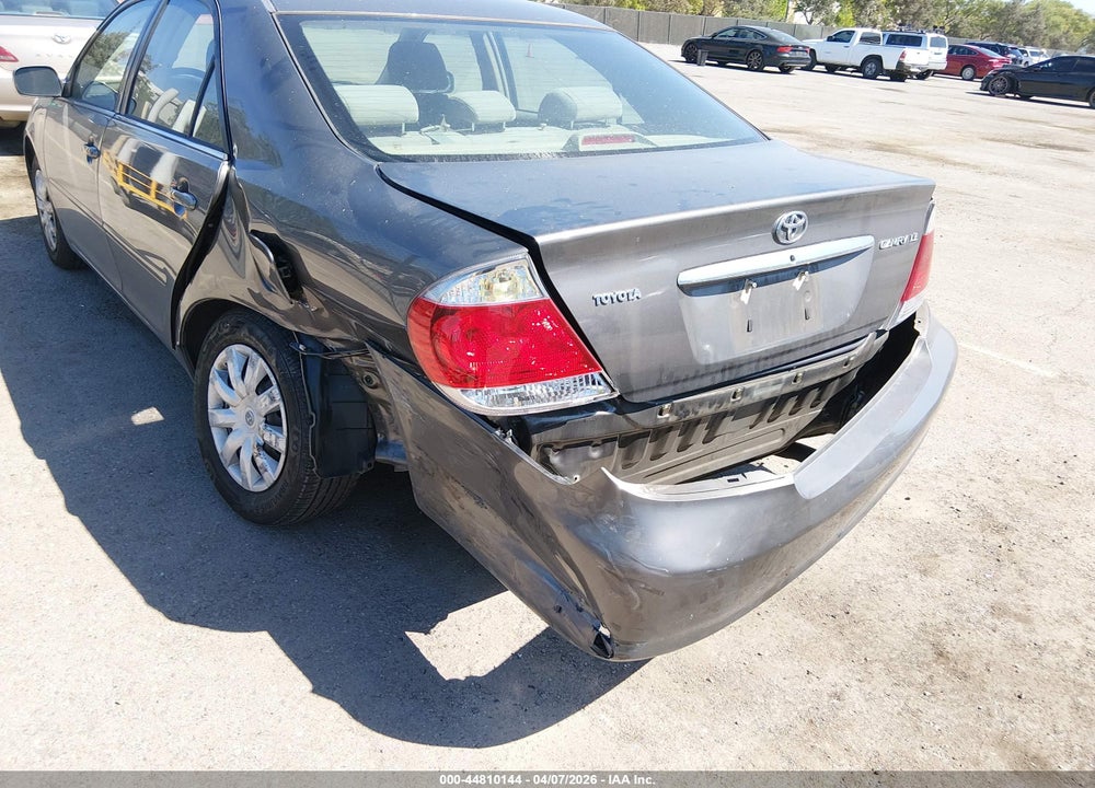 2005 TOYOTA CAMRY LE VIN: 4T1BE32K55U993565