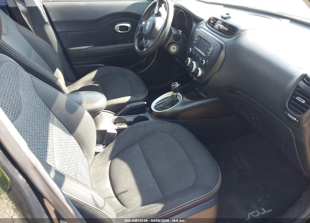 2016 KIA SOUL + VIN: KNDJP3A50G7349236