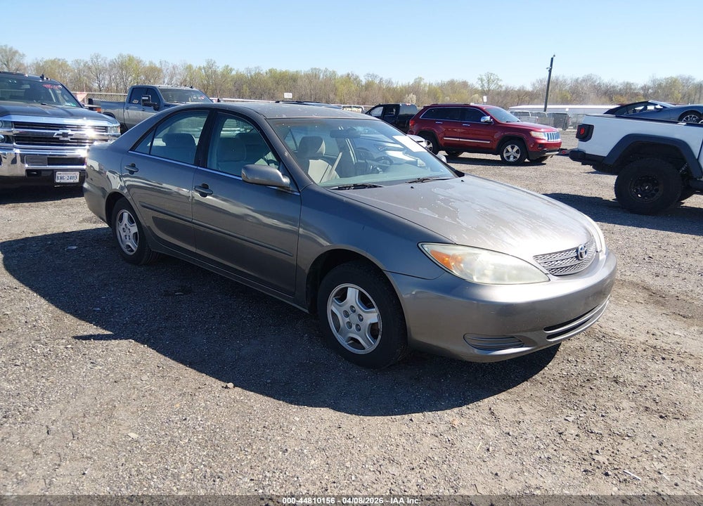 2002 TOYOTA CAMRY LE V6 VIN: 4T1BF32K82U513818