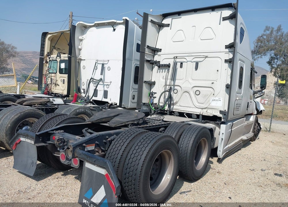2020 FREIGHTLINER NEW CASCADIA 126 VIN: 3AKJHHDR6LSLV3881
