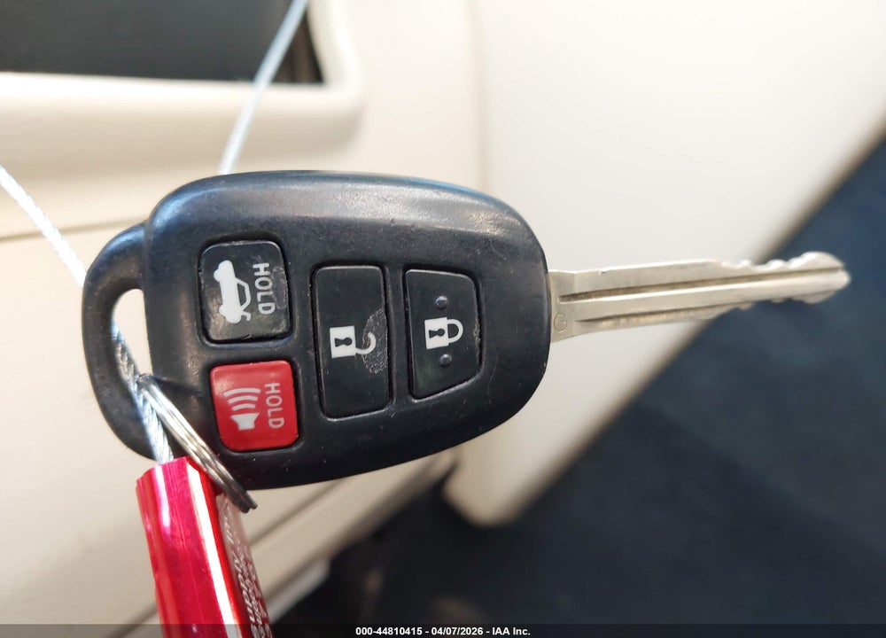 2012 TOYOTA CAMRY LE VIN: 4T4BF1FK0CR211848