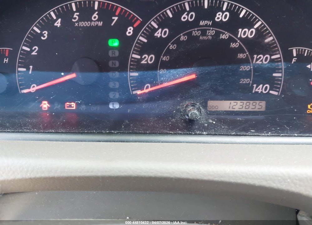 2005 TOYOTA CAMRY LE VIN: 4T1BE32K85U590826