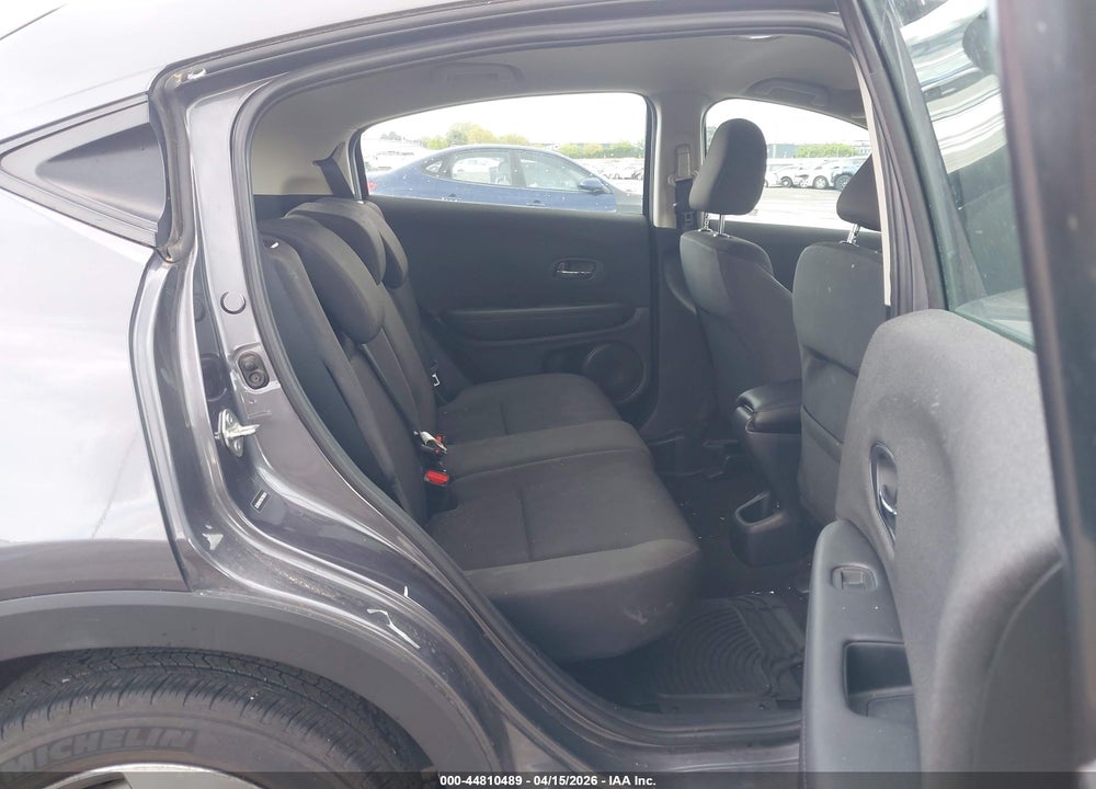 2019 HONDA HR-V LX VIN: 3CZRU6H37KG708610