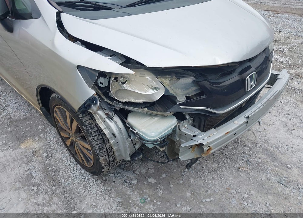 2015 HONDA FIT EX/EX-L VIN: 3HGGK5H85FM716867