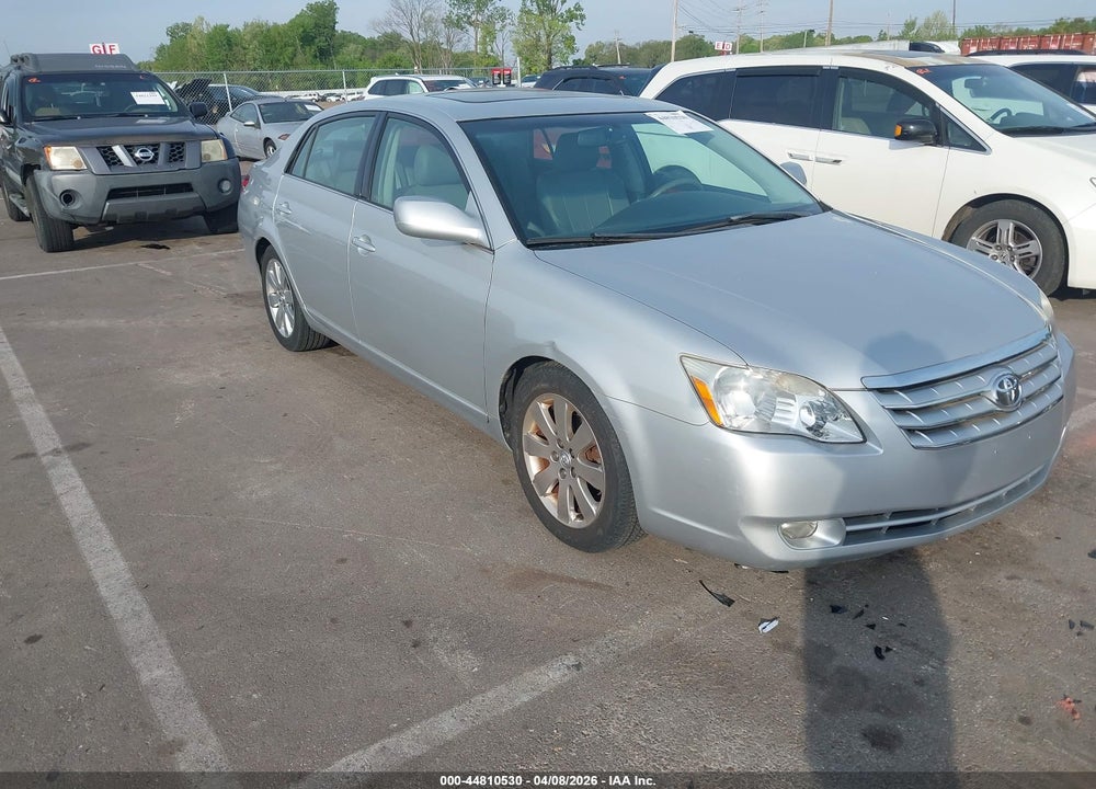 2005 TOYOTA AVALON XLS VIN: 4T1BK36B05U029667