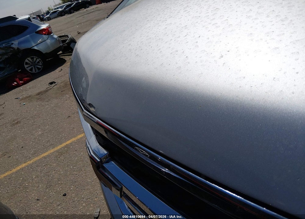 2015 CHEVROLET SUBURBAN 1500 LT VIN: 1GNSKJKC0FR537379
